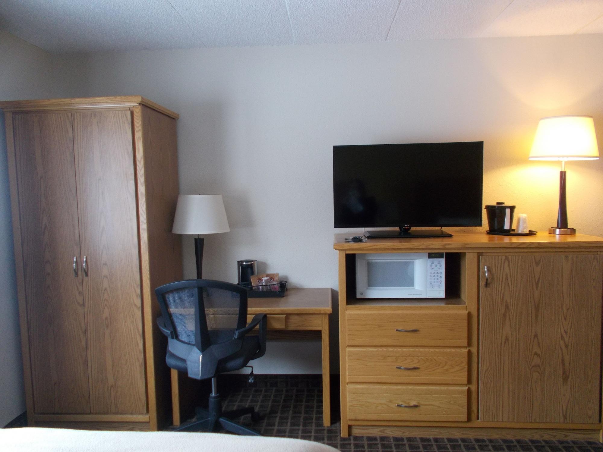 Americinn By Wyndham Aberdeen Event Center Ngoại thất bức ảnh