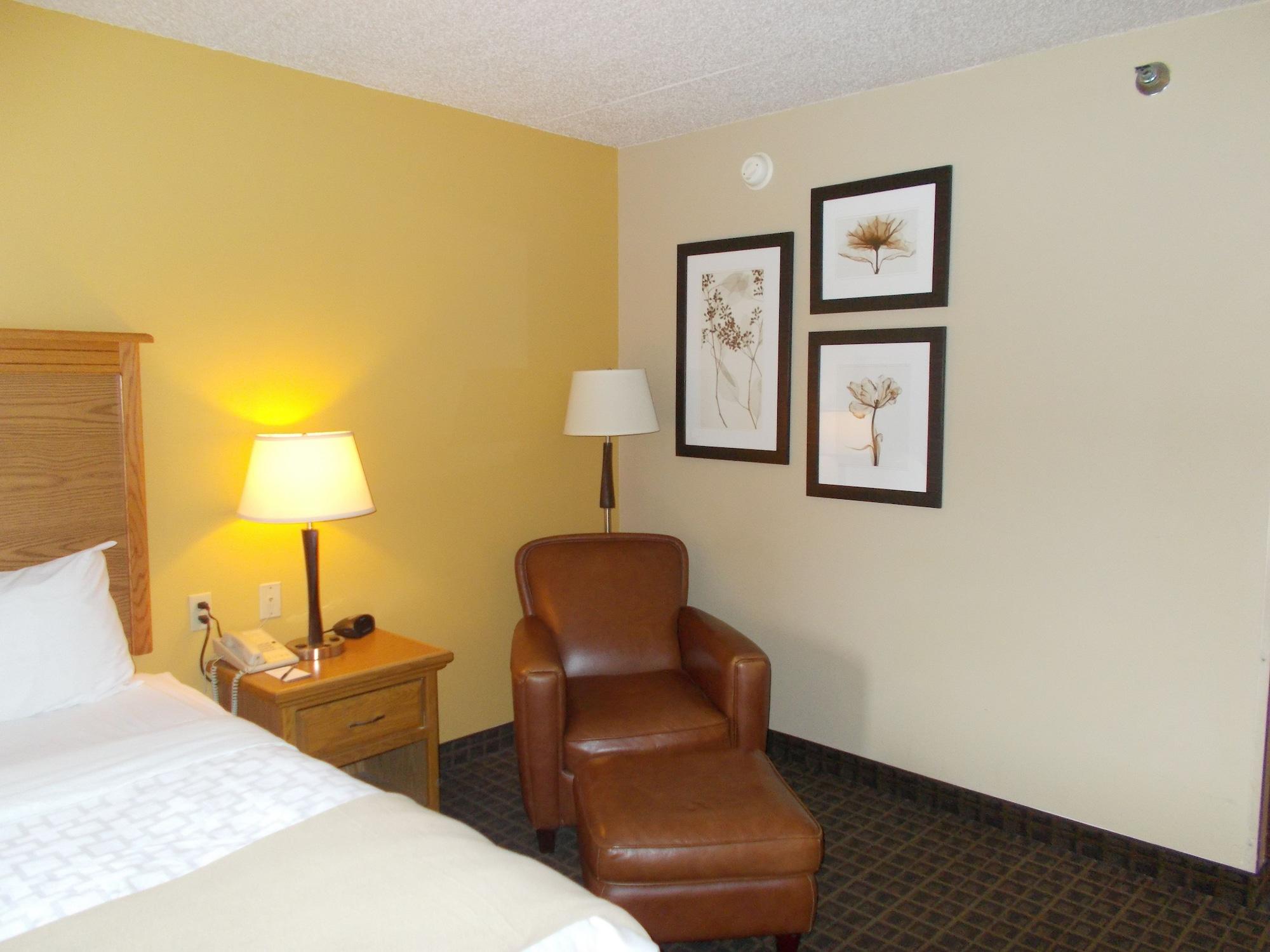 Americinn By Wyndham Aberdeen Event Center Ngoại thất bức ảnh