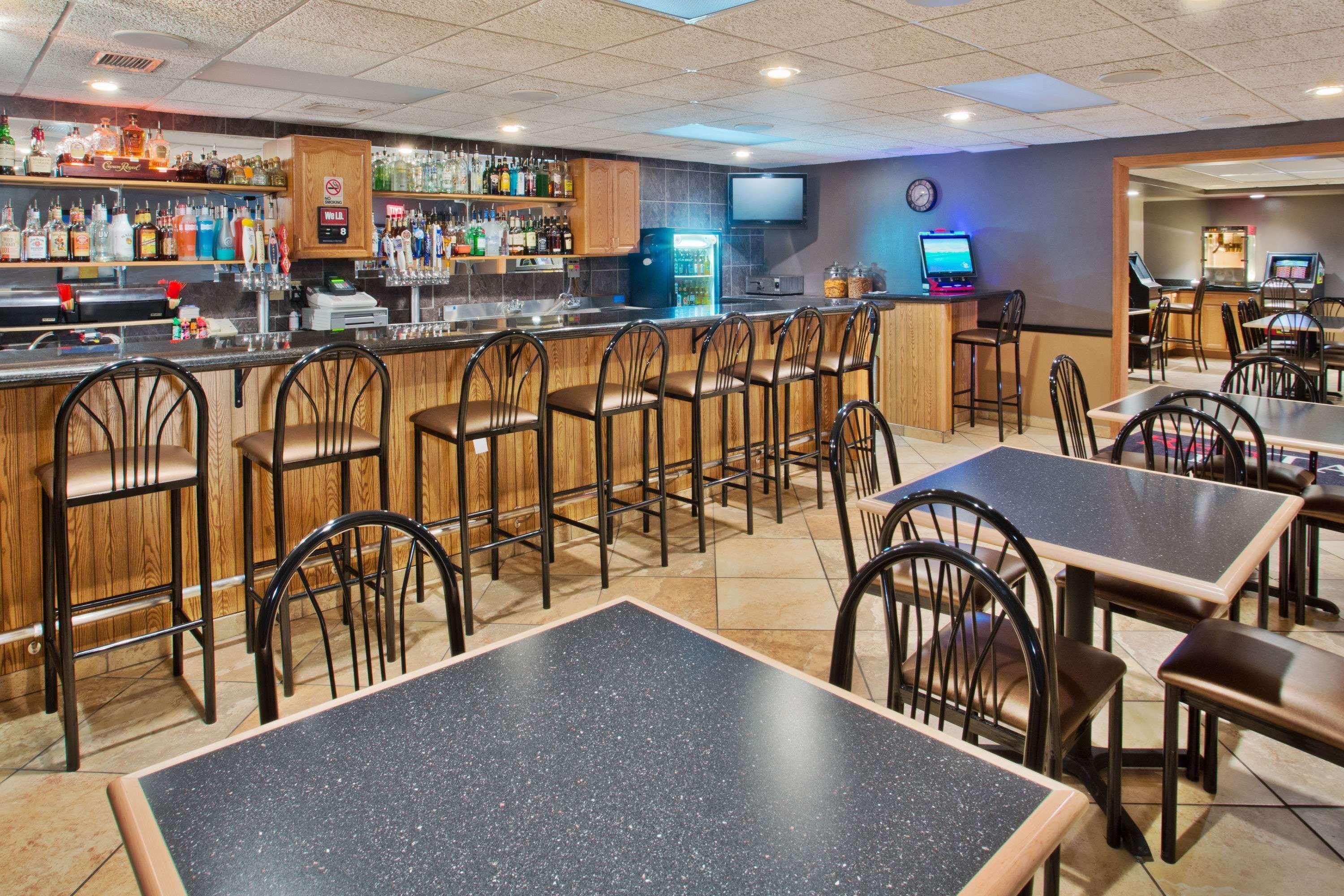 Americinn By Wyndham Aberdeen Event Center Ngoại thất bức ảnh