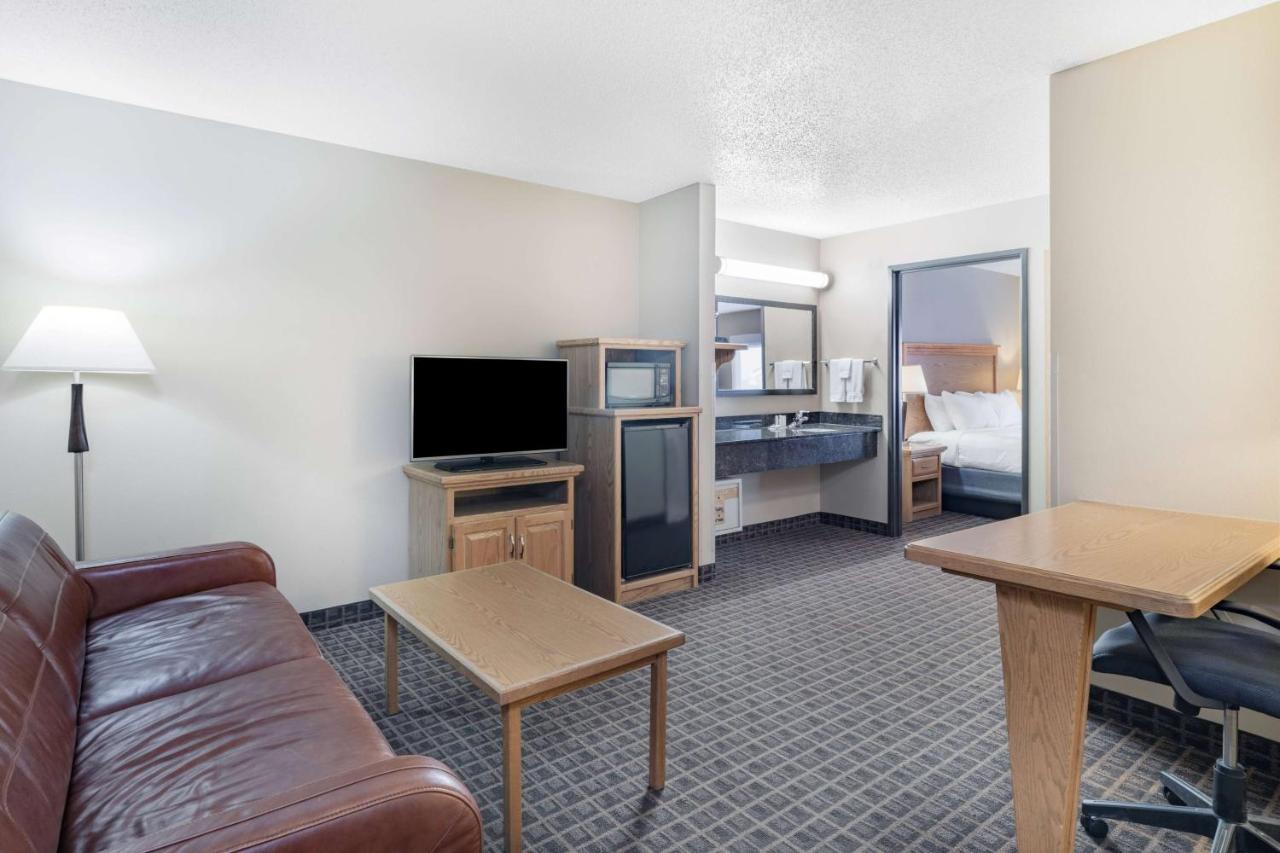 Americinn By Wyndham Aberdeen Event Center Ngoại thất bức ảnh