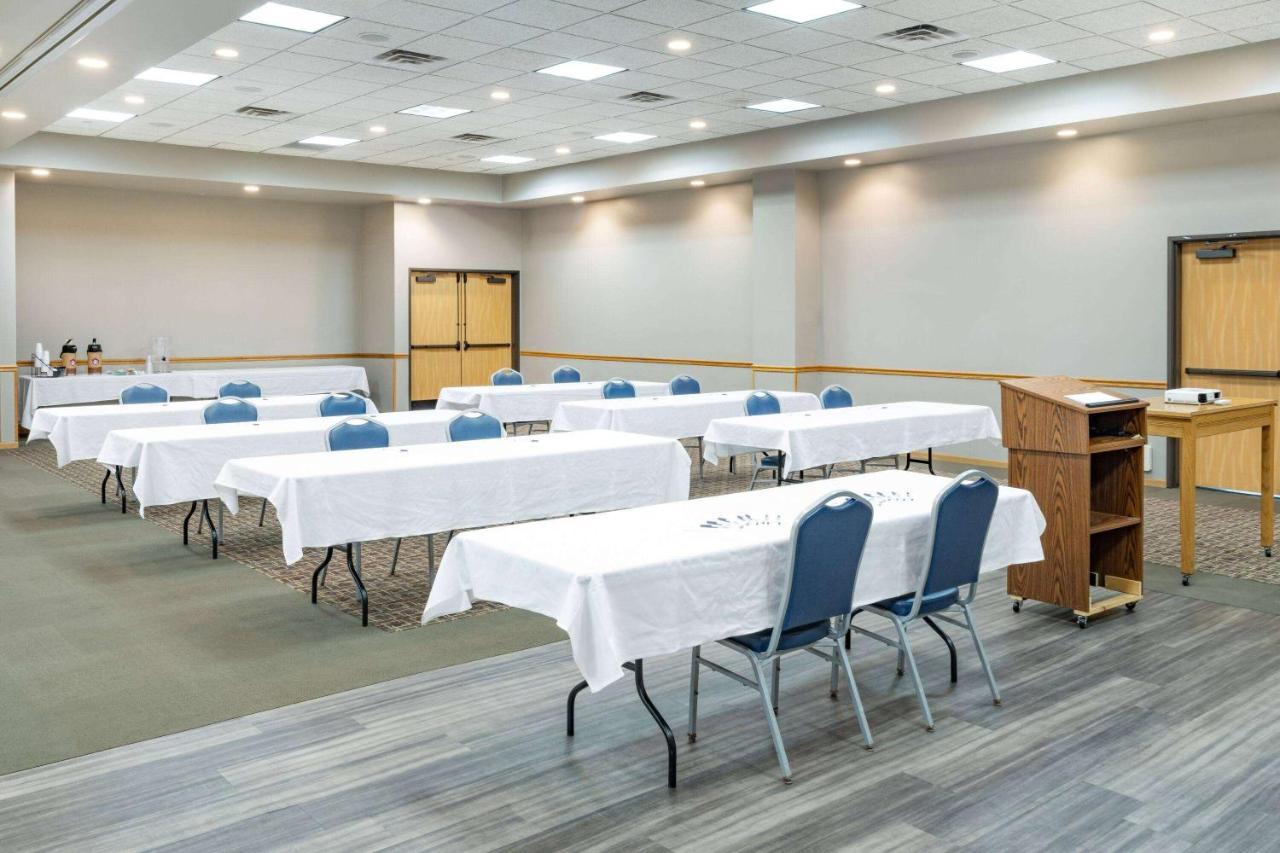 Americinn By Wyndham Aberdeen Event Center Ngoại thất bức ảnh