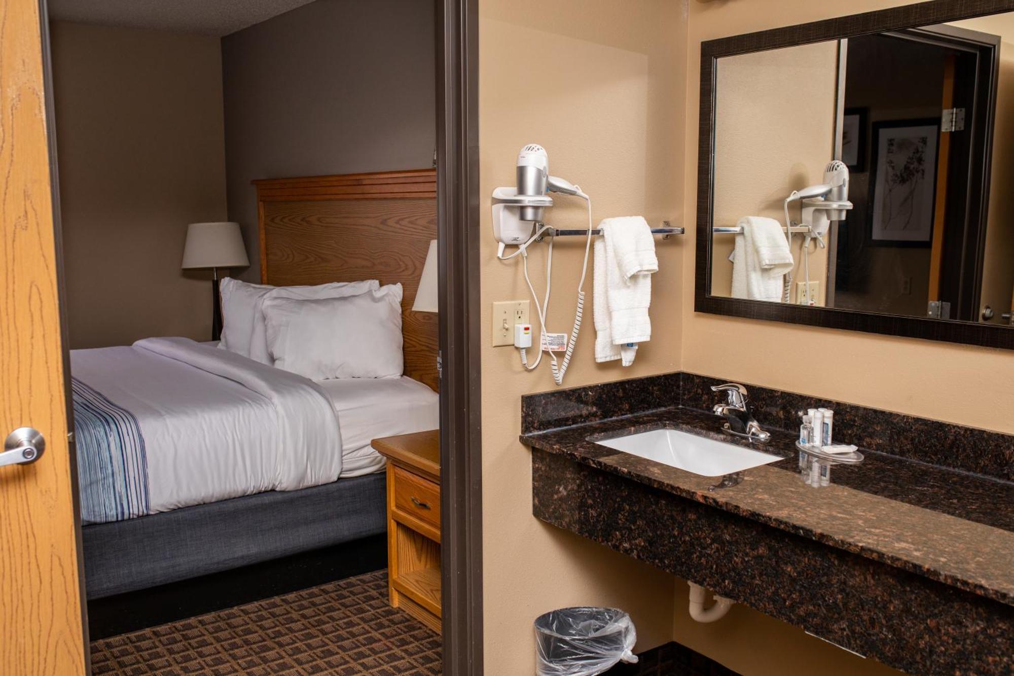 Americinn By Wyndham Aberdeen Event Center Ngoại thất bức ảnh